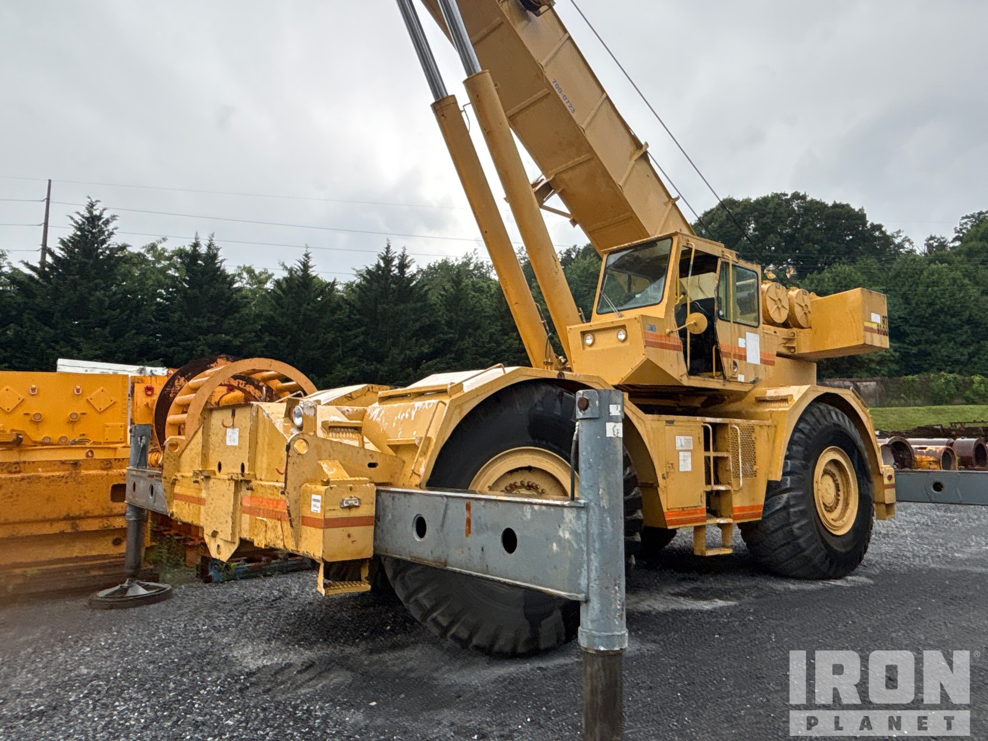 Grove RT9100 Rough Terrain Crane