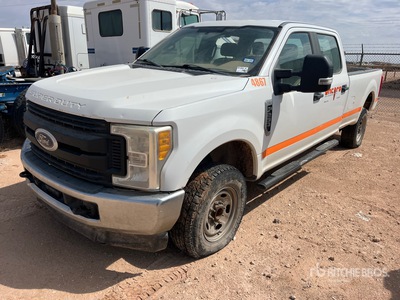 2017 Ford F-250 XL 4x4 Crew Cab Pickup