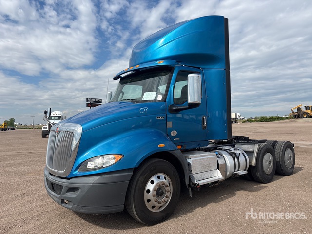 3HSDWTZR5KN259183 2019 photo no. 1