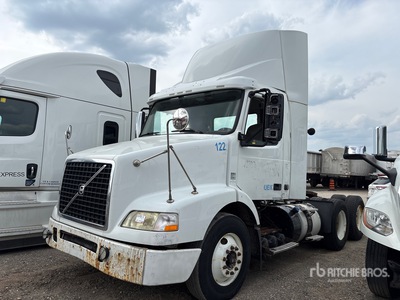 2012 Volvo VNL 6x4 T/A Day Cab Truck Tractor