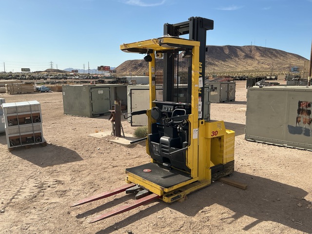 Hyster R30XMS2 Order Picker Hyster R30XMS2 Order Picker