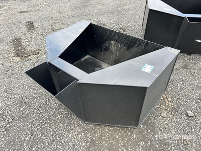 2025 Kit Containers QT-CB-075 0.75 cyd Concrete Placement Skid Steer Bucket (Unused)