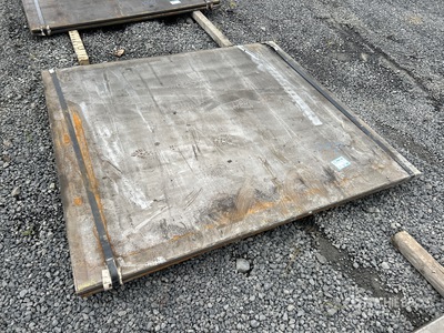 Quantity of (2) 2025 Kit Containers 6 ft 1 in x 6 ft 6 in (0.75 in Thick) 3/4 In. ألواح الصلب