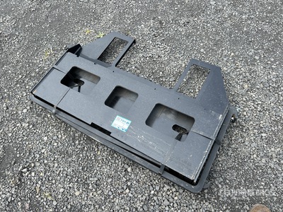 2025 Kit Containers QT-45-FF-42 42 in Forche per mini pala (Unused)