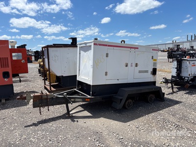 2011 52 kW Mobile 発電機セット (250-749 kw/310-950 kva)