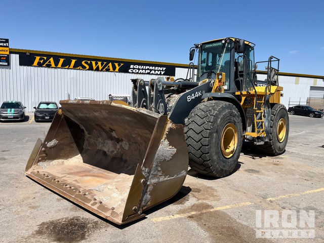 2015 John Deere 844K Wheel Loader
