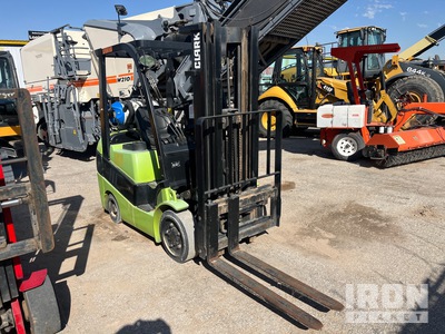 2014 Clark C25CL 4500 lb Pneumatic Tire フォークリフト