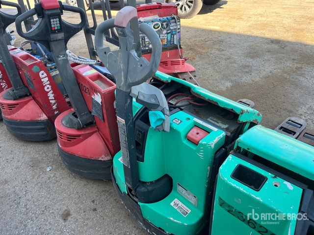 2016 Mitsubishi PW23 4500 lb Electric Pallet Jack