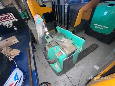 2016 Mitsubishi PW23 4500 lb Electric Pallet Jack