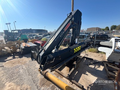 2013 Hiab 111 B-3 DUO شاحنة بذراع