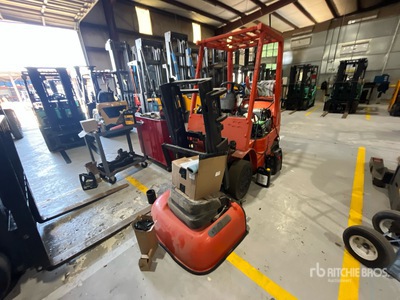 1997 Toyota 42-6FGCU25 5500 lb Cushion Tire Forklift