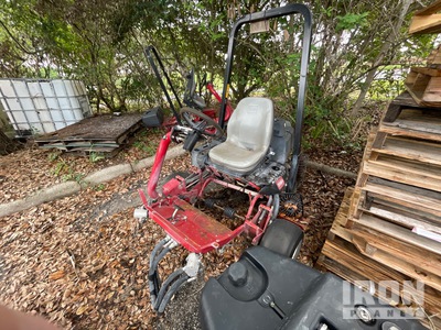 2015 Toro Greensmaster 3150Q Ride-On Tondeuse à gazon (Inoperable)