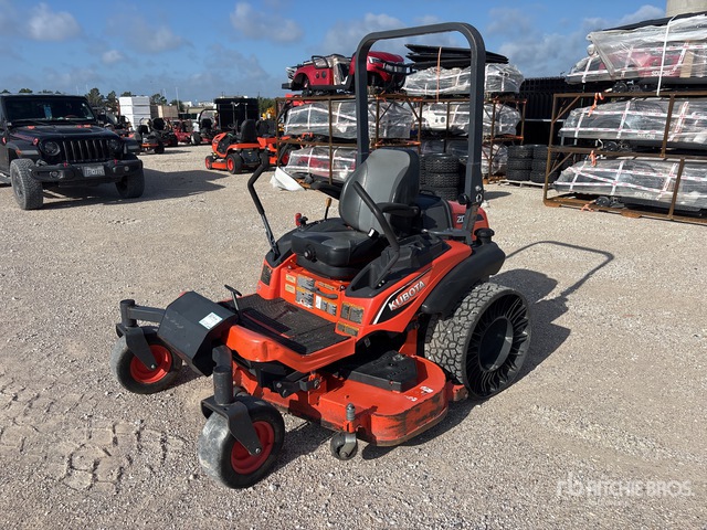 Kubota ZD1211 Zero-Turn Lawn Mower