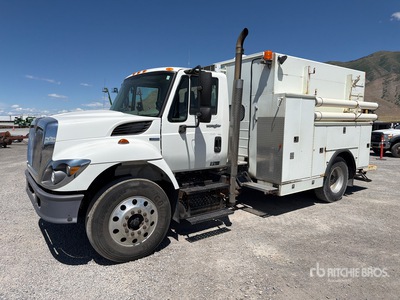 2008 International WorkStar 7400 4x2 Utility Truck