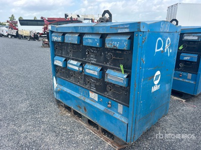 Miller Mark-8 300 A Skid-Mounted Stick Multi-Operator Welder