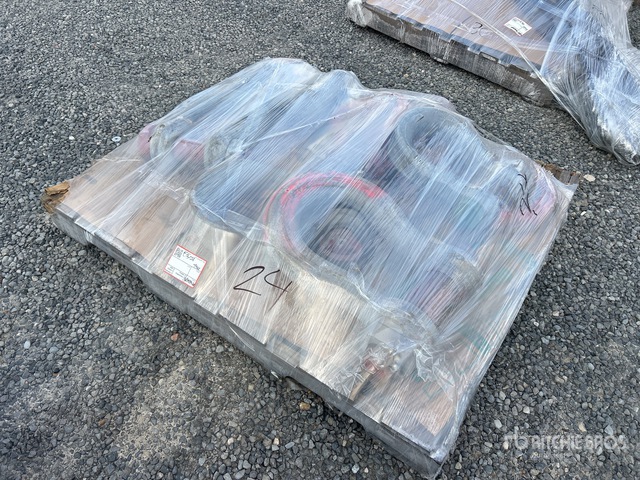 Quantity of (8) Crosby Shackle