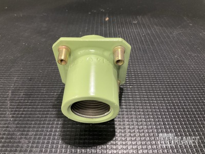 (7) Kwat Enterprises 136536 Pipe to Tube Straight Adapters