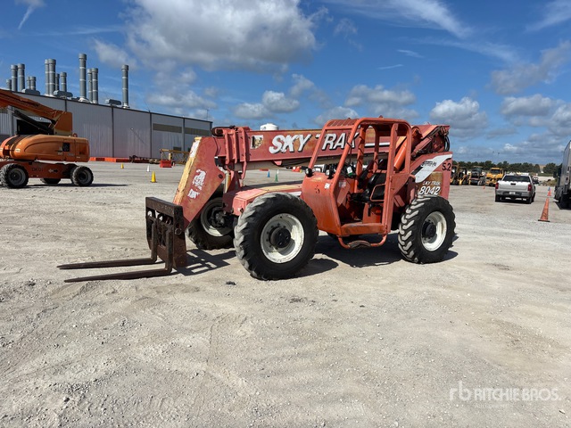 2004 SkyTrak 8042 Telehandler