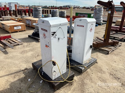 Quantity of (2) Liftmaster Control Box 産業用プラント機械