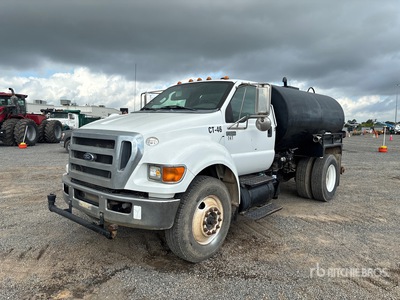 2011 Ford F-750 2000 gal 4x2 Water Truck