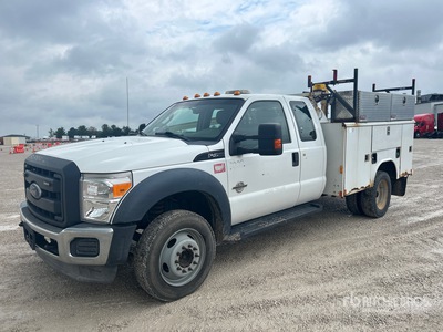 2012 Ford F-450 XL 4x2 Extended Cab ユーティリティトラック