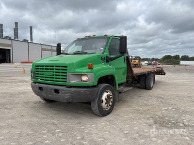 2007 GMC C5500 4x2 Flatbed Truck