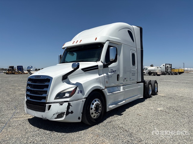 2022 Freightliner Cascadia 126 6x4 T/A Sleeper Truck Tractor