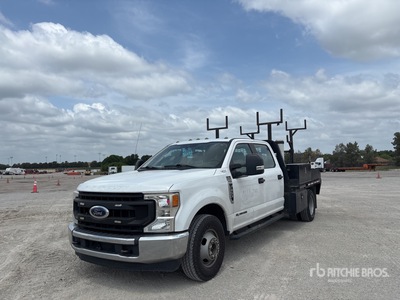 2020 Ford F-350 4x2 Crew Cab Flatbed Truck