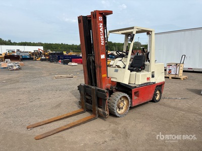 Nissan CRGH02F35V 7000 lb Forklift