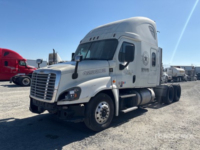 2020 Freightliner Cascadia 125 6x4 T/A Sleeper Truck Tractor