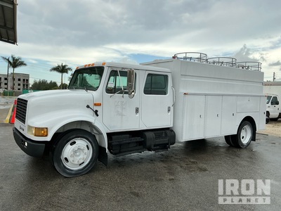 1998 International 4700DT Utility Truck