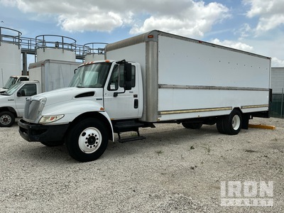 2008 International 4300 4x2 Kastenwägen