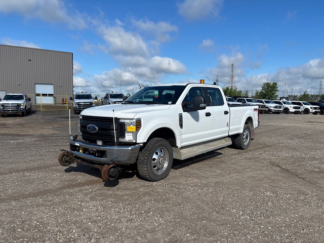 2019 Ford F-350 XL 4x4 Crew Cab Hi-Rail Pickup 2019 Ford F-350 XL 4x4 Crew Cab Hi-Rail Pickup