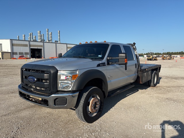 2015 Ford F-450 4x4 Crew Cab Flatbed Truck