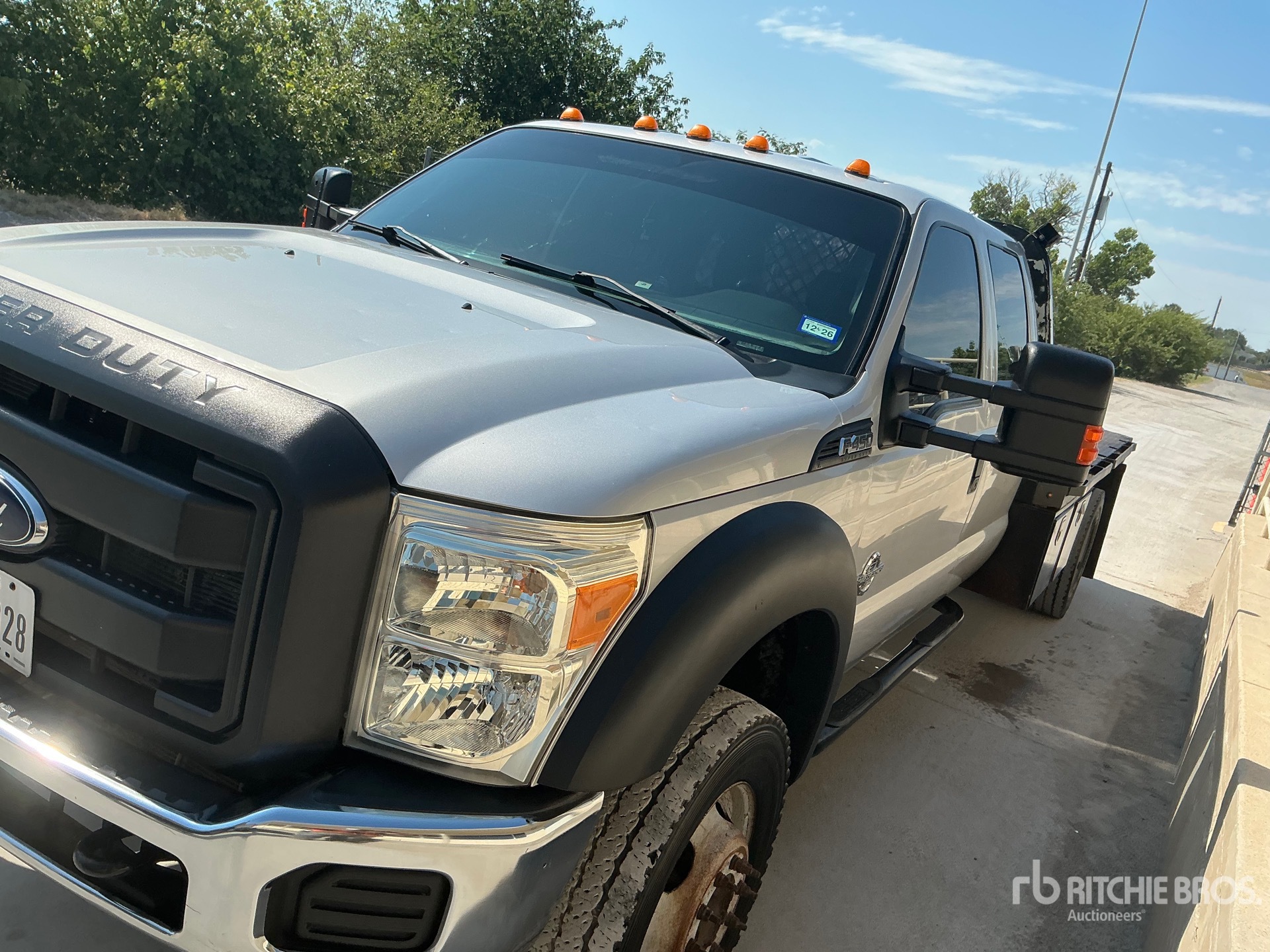 2015 Ford F-450 4x4 Crew Cab Bucket Truck