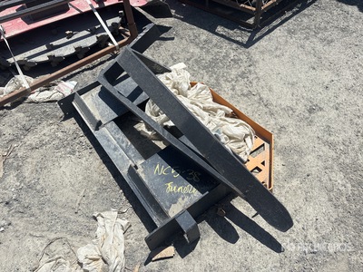 2025 Wolverine FK-11-48W 48 in Forche per mini pala (Unused)