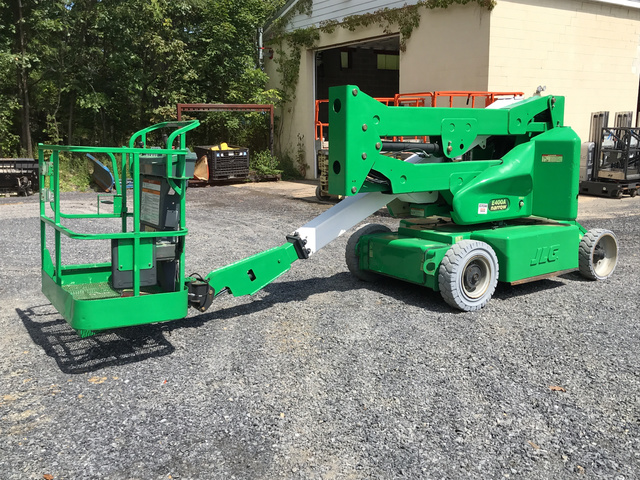 2011 JLG E400AN Electric Articulating Boom Lift