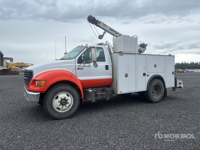 2001 Ford F-650 4x2 Service Truck