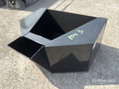 2025 Kit Containers QT-CB-075 52 in Skid Steer Concrete Bucket (Unused)
