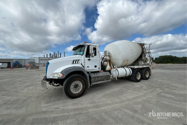 2012 Mack GU813 6x4 Mixer Truck