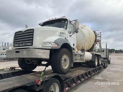 2012 Mack GU813 Mixer Truck