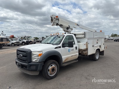 Altec AT200A 30 ft on 2012 Ford F-450 XL 4x2 Camión con Cesta Elevadora