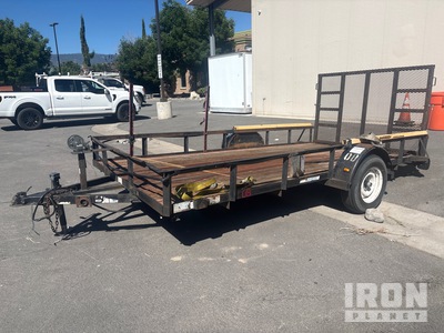 2000 Diamond C 13 ft S/A مقطورة متعددة الأغراض