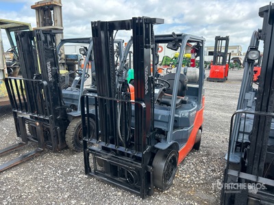 2020 Toyota 8FGCU25 4500 lb Cushion Tire Chariot Élévateur