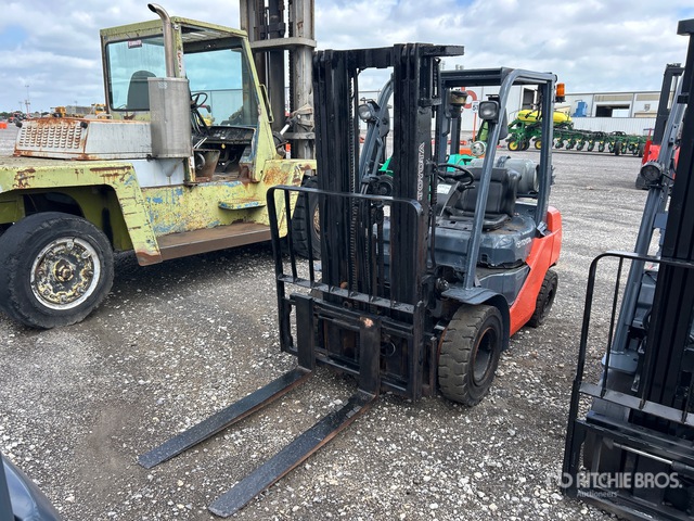 2019 Toyota 8FGU25 4500 lb Cushion Tire Forklift