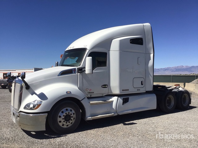 2019 Kenworth T680 6x4 T/A Sleeper Truck Tractor