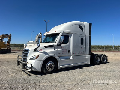2022 Freightliner Cascadia 126 6x4 T/A Sleeper Truck Tractor