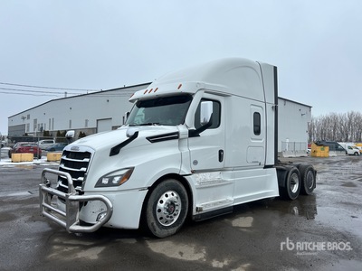 2021 Freightliner Cascadia 126 6x4 T/A Sleeper Truck Tractor