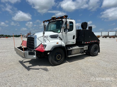 2015 Freightliner 114SD 4x2 Mobilheimtransport-Lkw