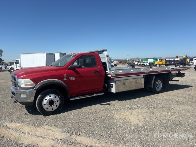 2012 Dodge Ram 5500 4x2 Rollback Truck